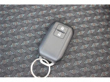 いまや必須のスマートキーも装備!施錠、解錠、エンジンスタートも身につけているだけで可能です!