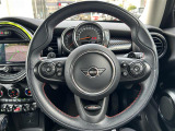 ◆LIBERALAは、輸入車選びの新たなスタイルを提案するインポート・セレクト・ブランドです。オーナー様となる方がクルマから直接感じる感性を第一にした、最良の一台との出会いをコーディネートいたします。