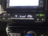 オートエアコンを装備しております!自動で調整してくれますので、車内も快適です☆