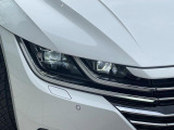 ●LEDヘッドライト:夜間走行時も良好な視界を確保し安心して運転できる高輝度LEDヘッドライトを装備!点灯速度が早く、消費電力も抑えられています。