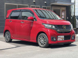 当社のアフターサービスですが、鈑金・塗装の自社工場をはじめ、自社の車検整備工場がございます。
