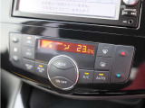 らくらく快適オートエアコン付きです。