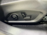 自動車保険について。正規ディーラーだけの特別なブランド保険に加入いただけます。基本補償に加え5つの項目をカバーする「プレミアムプラス」と、長期契約による安定した保険料で、さらなる安心と満足を提供します