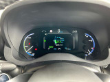 スッキリしたデザインのメーターは運転時の視線移動が少なくて済むので、安全性にも一役かってくれます。