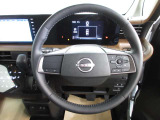 運転が楽しくなる明るく開放的な運転席まわりです。