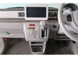 シフトノブの位置も最適配置なので、ラクな姿勢で、快適に運転できます。
