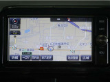 直感的に操作出来るナビゲーションを搭載。ルート案内が分かりやすく、運転中のストレスを軽減します。目的地までスムーズに導いてくれる、実用性の高い装備です。