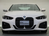【キドニーグリル】BMWの代名詞。一目見ただけでBMWであると認識できる確固たるアイコンとして存在感を放ちます。