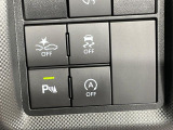 【スマートアシスト】走行中に前方の車両等を認識し、衝突しそうな時は警報とブレーキで衝突回避と被害軽減をアシスト。より安全にドライブをお楽しみいただけます。