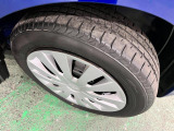 タイヤ4本交換してからの納車になります。安心ですね
