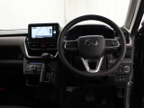 運転席廻りです。