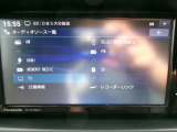 ナビ装着車です!ナビ機能はもちろんオーディオ機能も充実しております!