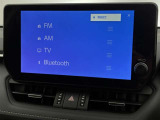 ブルートゥースに接続することにより、スマホに入ったお気に入りの音楽を車内で楽しむことができます♪あると本当に便利な機能になっています!