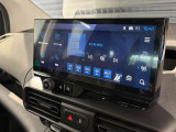 CarPlay , AndroidAuto 対応しております。車両設定も可能でございます。