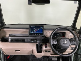 【前方視界】開放的な前方視界!運転がしやすく疲れにくいです♪窓が大きく、見通しがとっても良いおクルマですよ♪