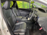 運転席シート廻りは使用感も少なく、良好な状態となっています。丁寧に使われていたことがよくわかりますね。