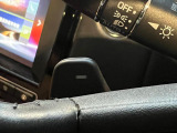 ステアリングパドルシフト『クイックなシフト操作が可能!レスポンスが高く、運転者様のギア変則にしっかりとついてきてくれます!ジャガーと一体となれる装備です。』