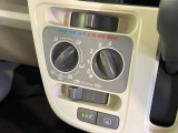 寒い冬も暑い夏も全席に快適な空調を届けてくれる、ダイヤル式エアコンを装備♪