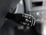 車両盗難防止対策として、お車固有の車体番号を窓ガラスに印字するセーフティコードをおすすめします。詳細は店舗スタッフまでお尋ねください。
