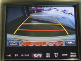 バックガイドモニターで、後方を確認しながら安心して駐車することができます。運転初心者も熟練者も必須の機能ですよ!