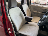 快適に運転できるドライブポジション!シートリフターもあるので無理のない運転姿勢がとれます。