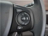 ◆アダプティブクルーズコントロール◆予め設定した車速内でクルマが自動的に加減速。前走車との適切な車間距離を維持しながら追従走行します。【LKAS】車線維持支援システムでステアリング操作を支援。