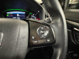 Hondaセンシングの機能のひとつ、アダプティブクルーズコントロール付!アクセルから足を離しても設定したスピードと前車との車間を保ち走行してくれます!車線維持もアシスト☆高速道路で疲労軽減ですね☆