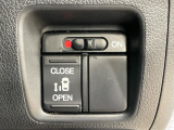 【パワースライドドア】スマートキーや運転席のスイッチでスライドドアの開閉が可能♪電動だから力を入れてドアを開ける必要が無く、小さいお子様でも、重い荷物を持っている時もラクに開け閉めできます♪