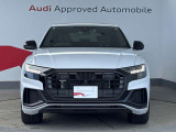 Audiの象徴であるシングルフレームグリルをよりワイドで低くシャープなデザインとすることでワイド&ローのフォルムを協調しています。