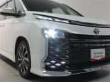 高輝度で点灯速度が速く、しかも消費電力の少ないLEDヘッドライトが装備されています!LEDの明るい光が走行中の視界の確保をサポートして、夜のドライブがより楽しく安全に運転できます♪