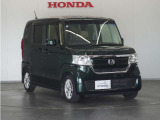 ◆アダプティブクルーズコントロール◆予め設定した車速内でクルマが自動的に加減速。前走車との適切な車間距離を維持しながら追従走行します。【LKAS】車線維持支援システムでステアリング操作を支援。