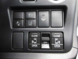 室内のスイッチで運転席から開閉ができる、パワースライドドアが付いています。(安心の挟み込み防止機能付)