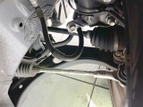 お車を安心してお乗りいただく為には、足回りの定期点検が欠かせません。サービスサポート(有償保証)では無料点検もご提供しており、安心のカーライフをお過ごしいただけるサポート体制が整っています。