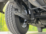 お車を安心してお乗りいただく為には、足回りの定期点検が欠かせません。サービスサポート(有償保証)では無料点検もご提供しており、安心のカーライフをお過ごしいただけるサポート体制が整っています。