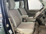 車を運転する際には運転席の存在は欠かせません。しっかりチェックしたいポイントですね。