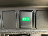 ◆ECOモードスイッチ◆エンジンとCVTの作動を自動制御して、急加速を抑えることで燃費の向上をサポートします。