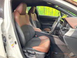 運転席シート廻りは使用感も少なく、良好な状態となっています。前オーナー様が丁寧に使っていたことがよくわかりますね。