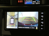 マルチビューバックガイドモニターで、後方を確認しながら安心して駐車することができます。運転初心者も熟練者も必須の機能ですよ!
