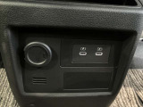 USB電源を装備してます。スマホやタブレットの充電に便利です♪