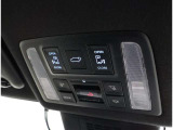両側パワースライドドア付きだから、狭い駐車スペースなどでの 乗り降りラクラク!小さなお子さまのいるご家庭には嬉しい装備。