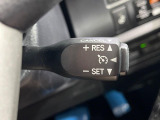 【クルーズコントロール】高速道路もラクラク走行。アクセルを離しても一定速度で走行ができ、長距離運転時の負担を軽減!加速・減速も簡単なスイッチ操作で調整できます。