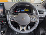 安全運転しながら、さまざまな操作が可能です