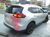 エクストレイル 2.0 20Xi 3列車