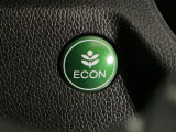 ★ECONスイッチ★ エコドライブを加速しよう!スイッチをONにすると、運転の仕方によるロスを抑え込み燃費をよくするようクルマが頑張ります(*^ー^*)燃費向上にチャレンジ♪