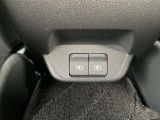 後部座席用電源があります。