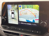 【アラウンドビューモニター】専用のカメラにより、上から見下ろしたような視点で360度クルマの周囲を確認することができます☆縦列駐車や幅寄せ時に活躍してくれます♪