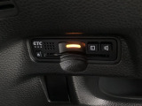 ETCが付いてます。ETC搭載車しか通過できないスマートICが利用できるようになりますよ!現在スマートICの設置箇所も増えてきているので、高速道路利用の幅が広がりますね☆