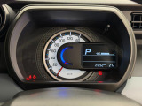 このハンドルを握った時に、車を所有している優越感を味わえますね