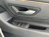 運転席のパワーシートはメモリー機能付き