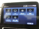 ディスプレイオーディオを装備。スマホとクルマをつなぐことで、これまでのナビに加えて、いろんなサービスが楽しめます。